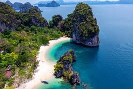 Krabi Travel Guide – Discover Thailand’s Limestone Paradise, Beaches & Hidden Islands